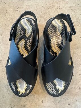 New AGL Maya Black Crisscross Platform